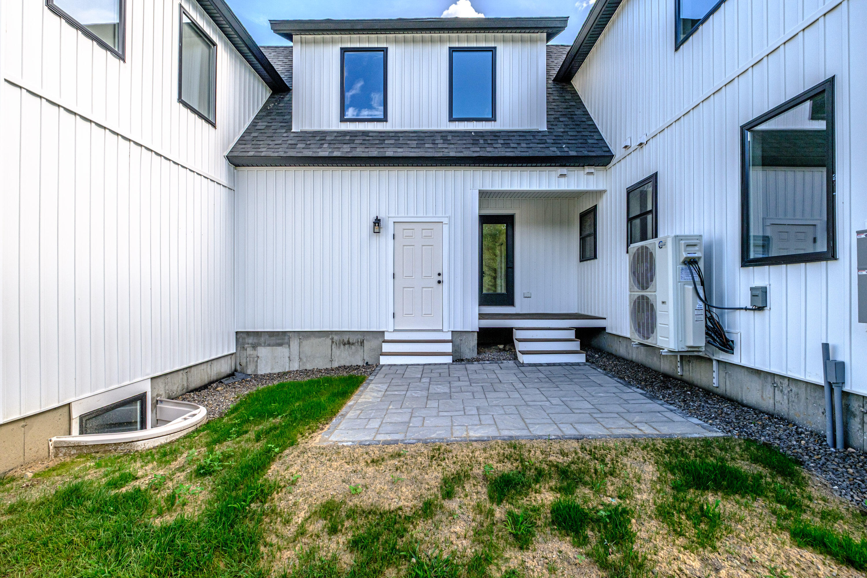 23 Fairway Commons Drive 6