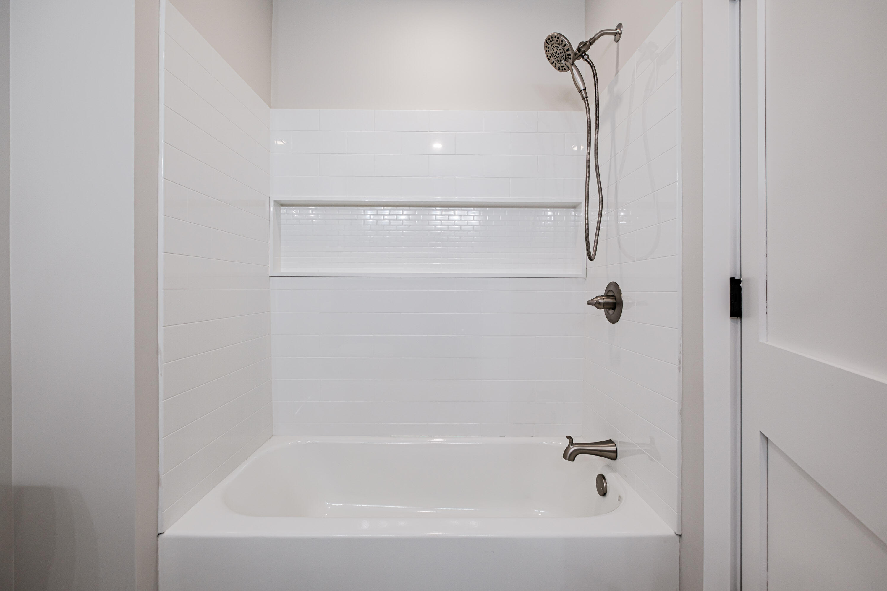 23 Fairway Commons Drive 6
