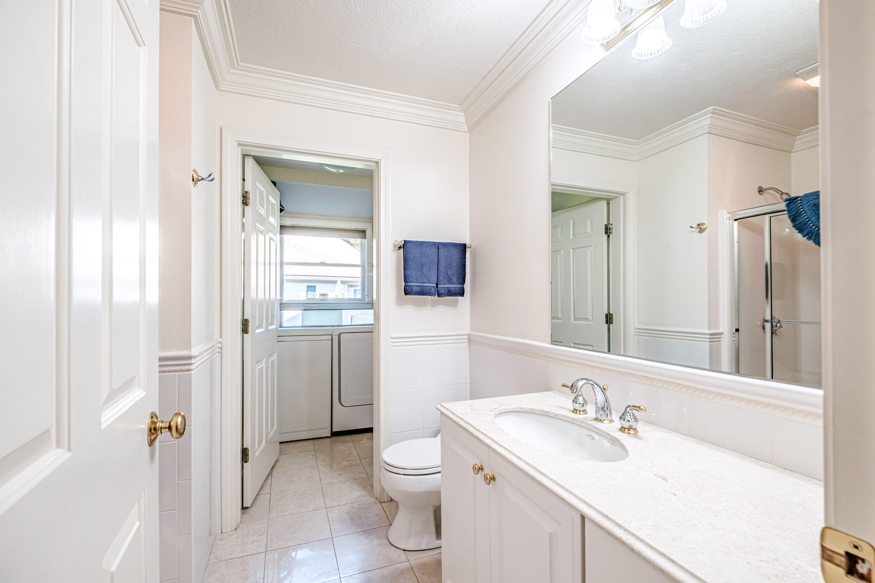 76 Atrium Way 76