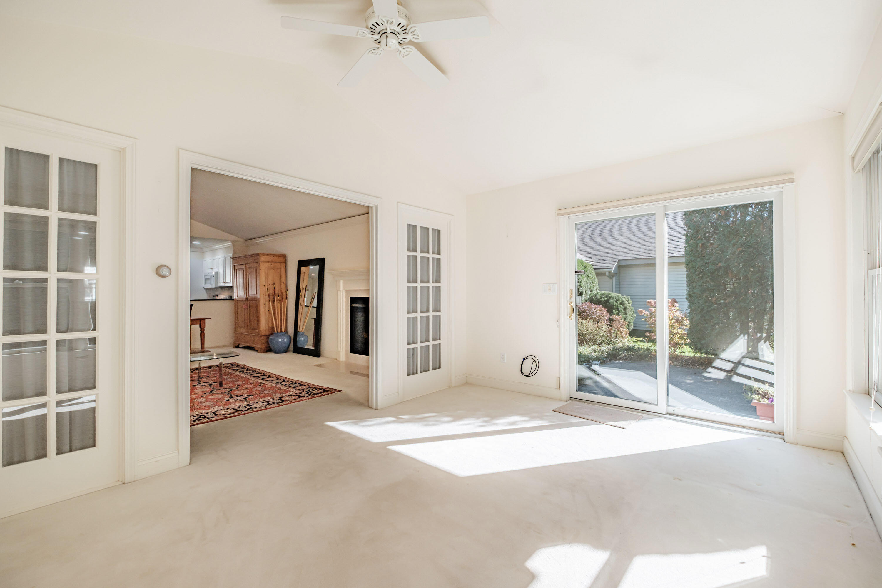 76 Atrium Way 76
