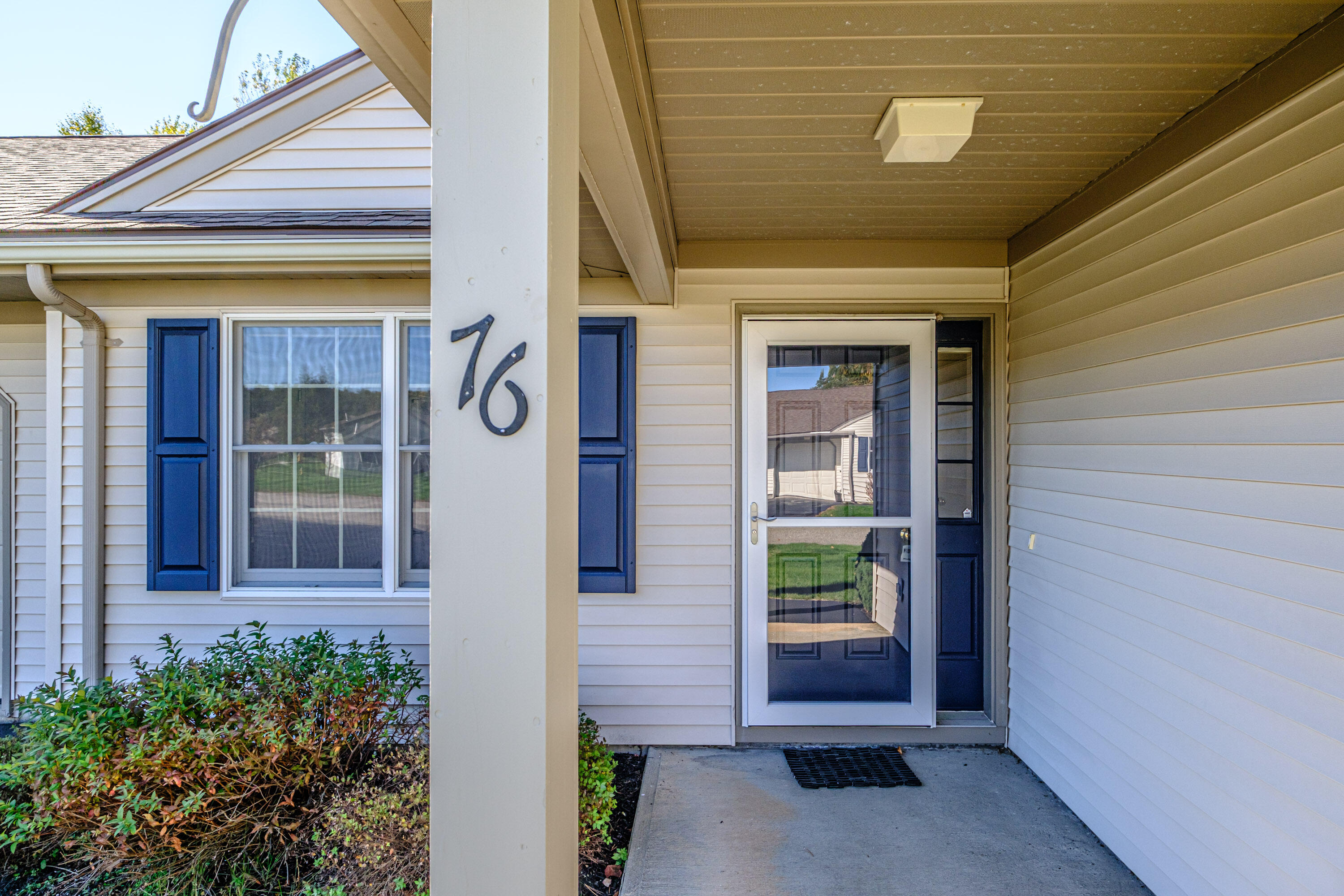 76 Atrium Way 76