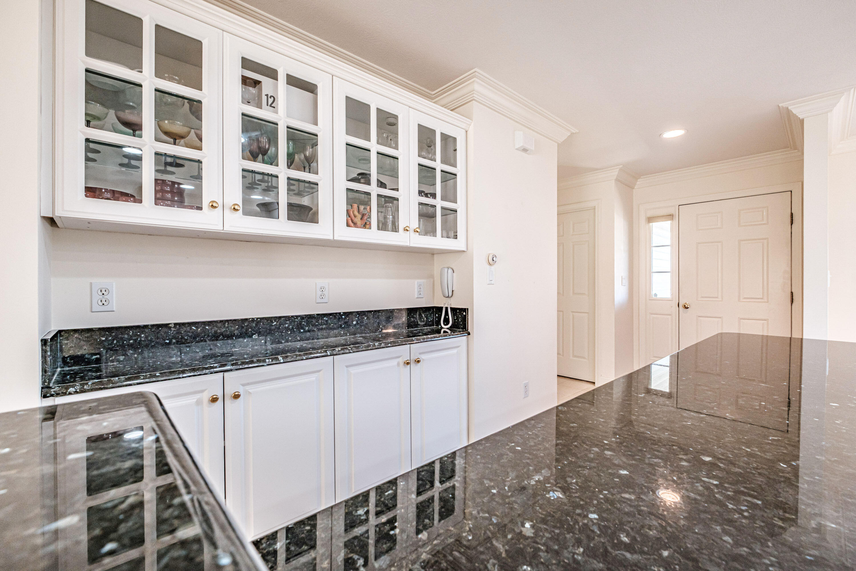 76 Atrium Way 76