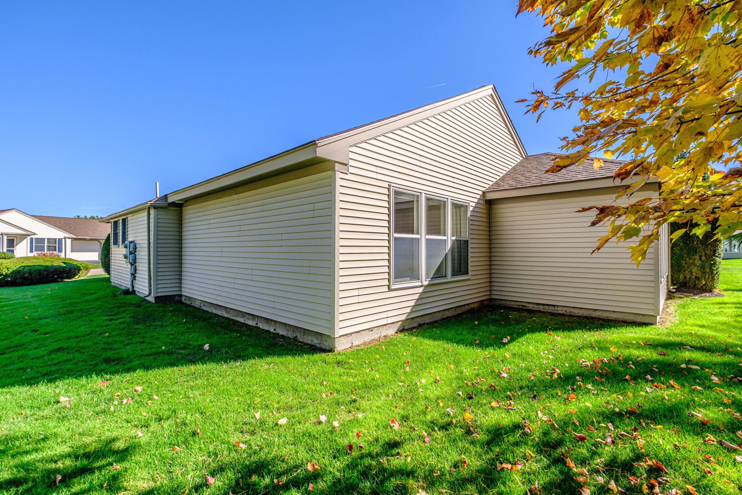 76 Atrium Way 76