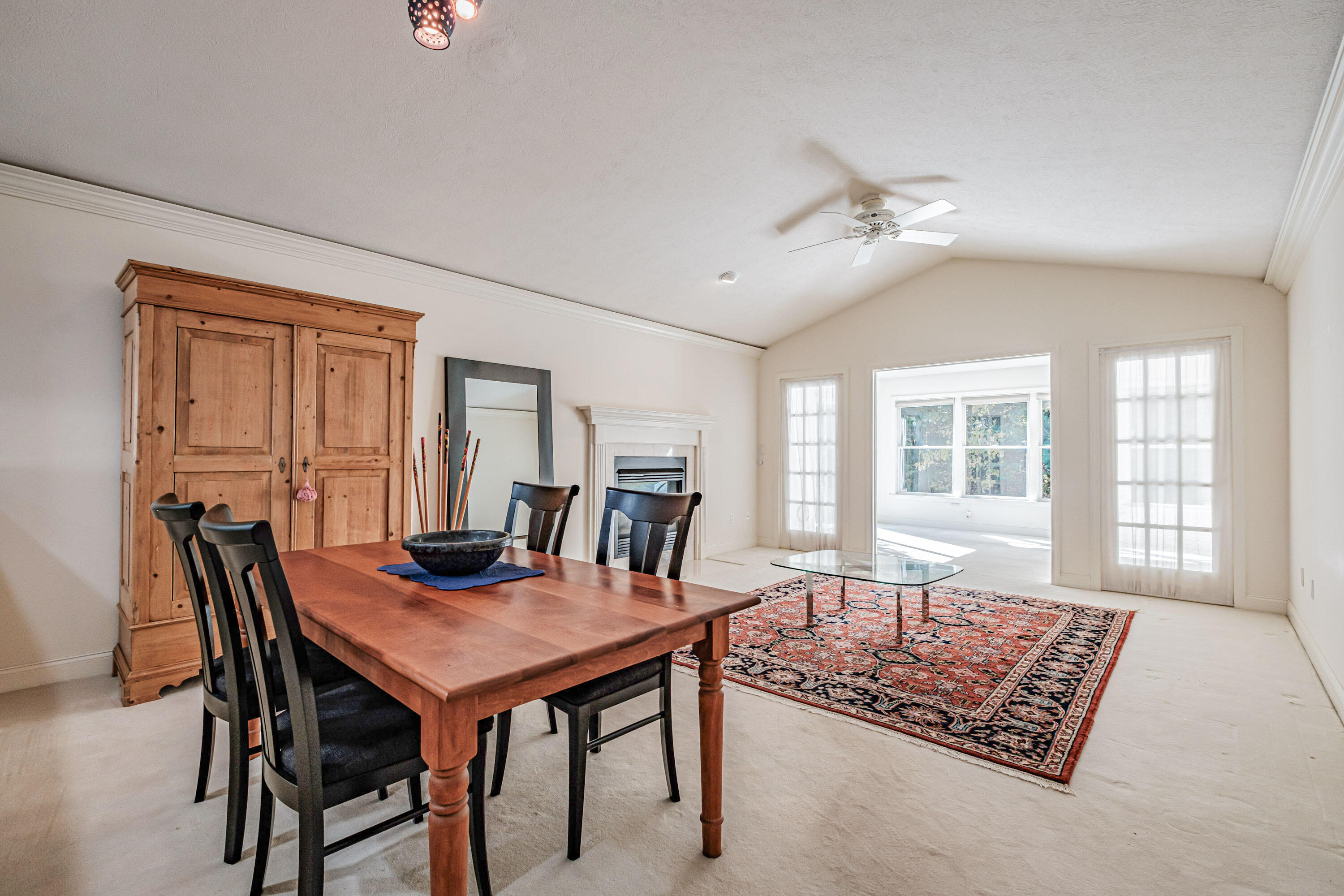 76 Atrium Way 76