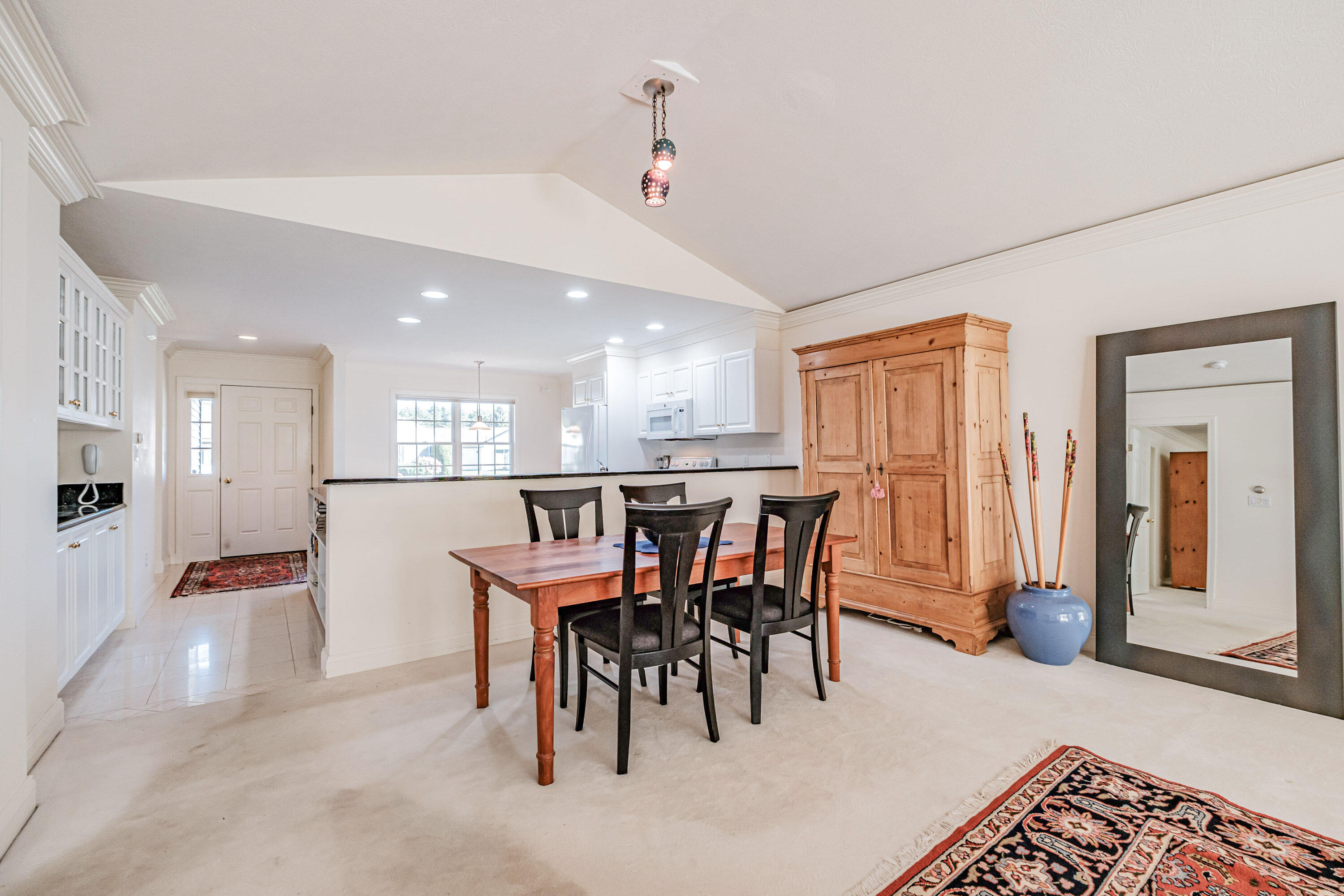 76 Atrium Way 76