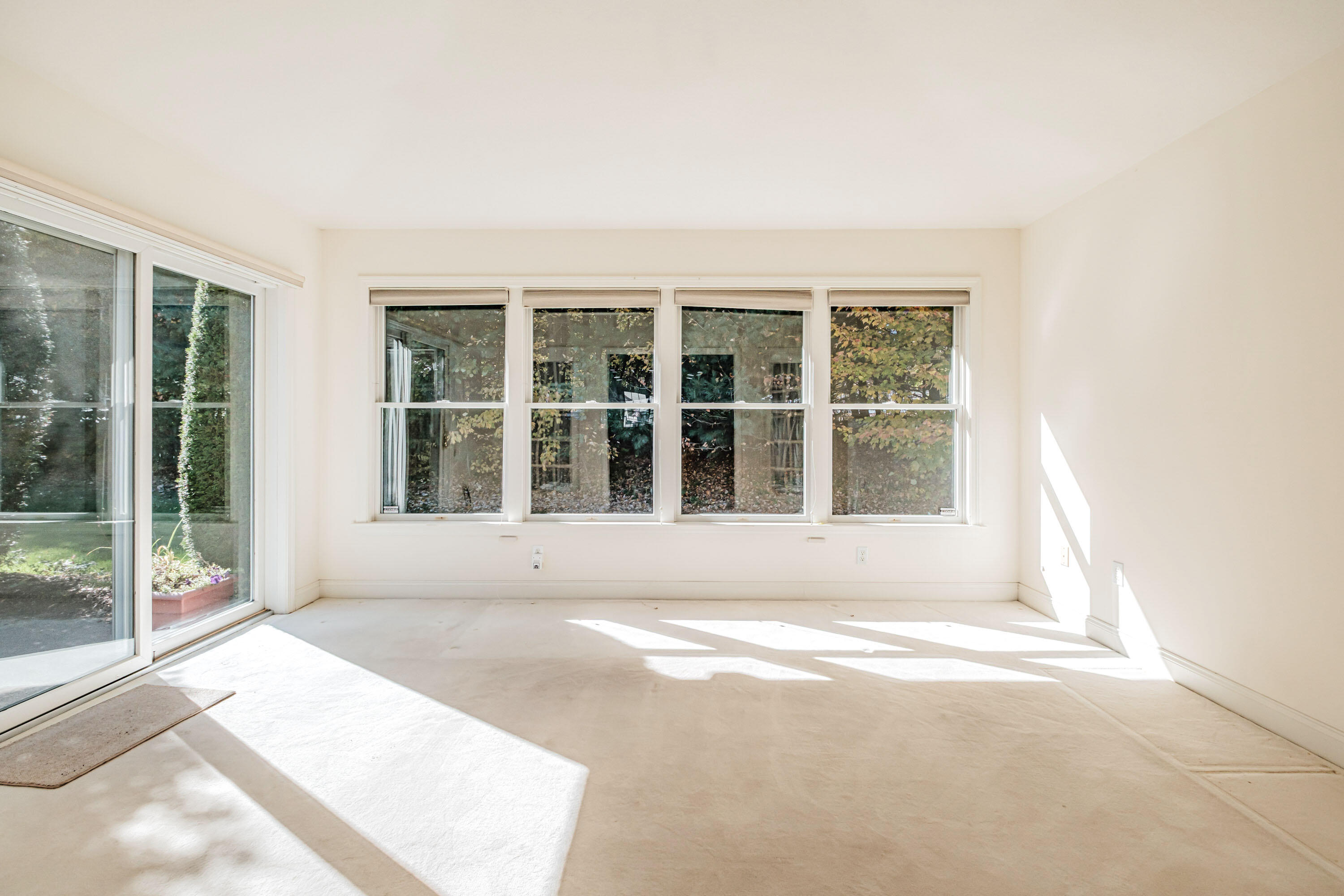 76 Atrium Way 76