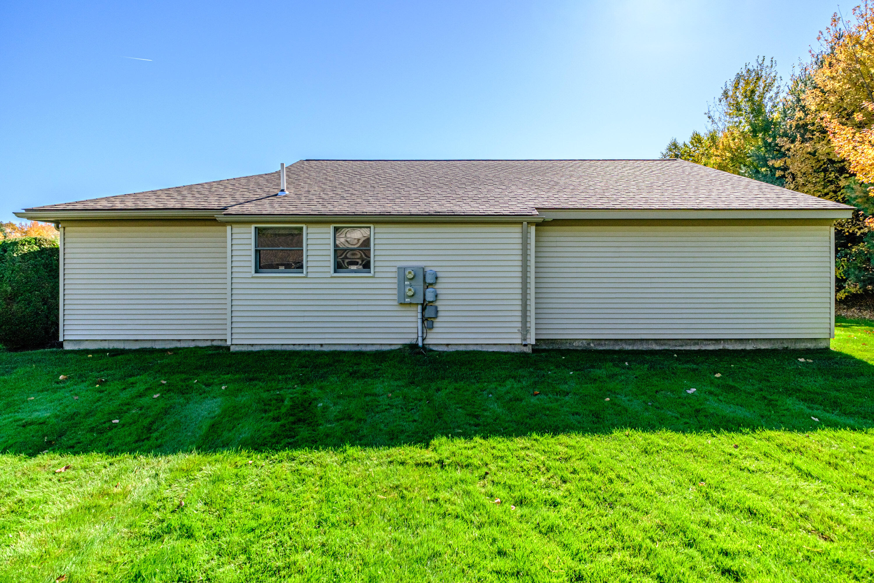 76 Atrium Way 76