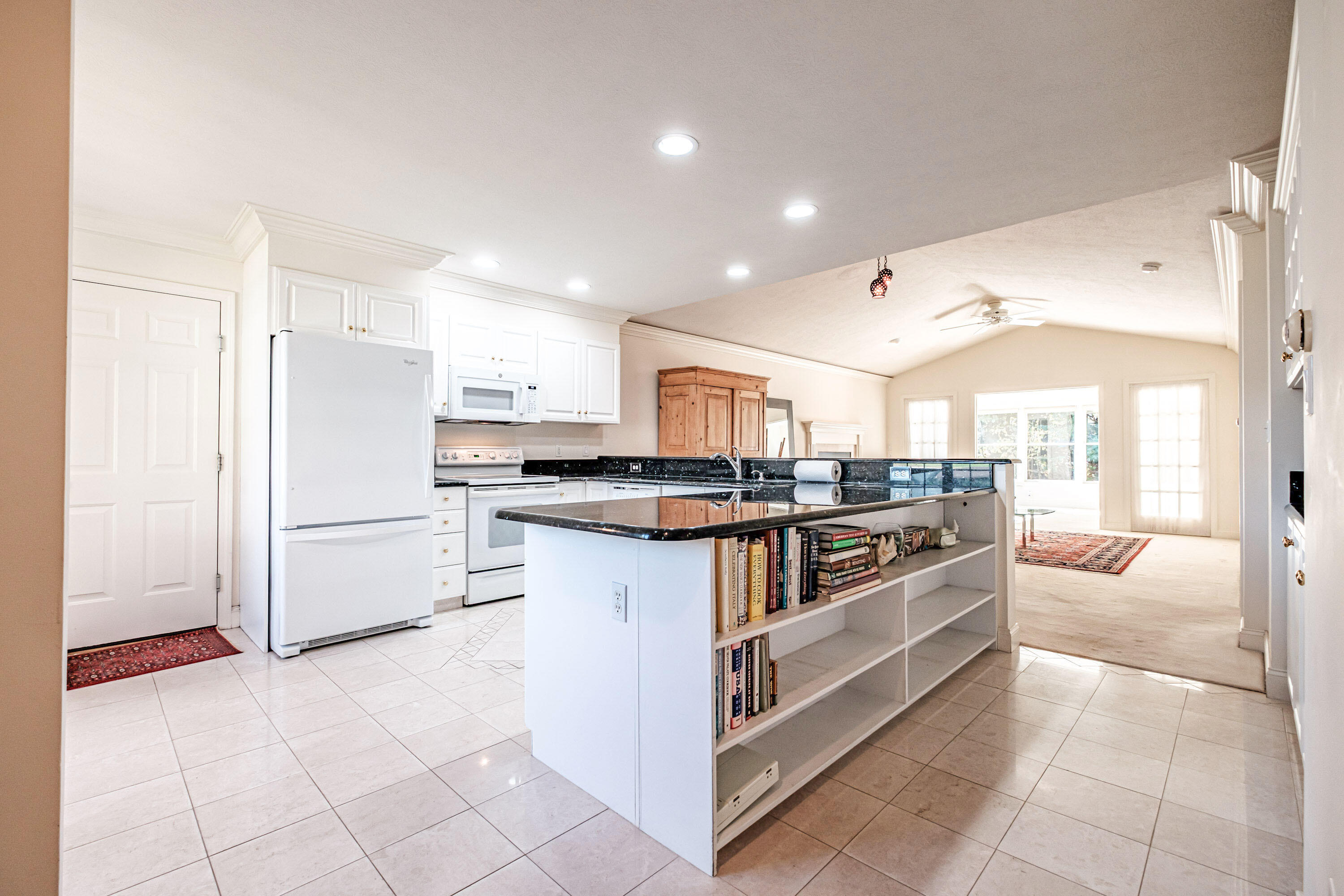 76 Atrium Way 76