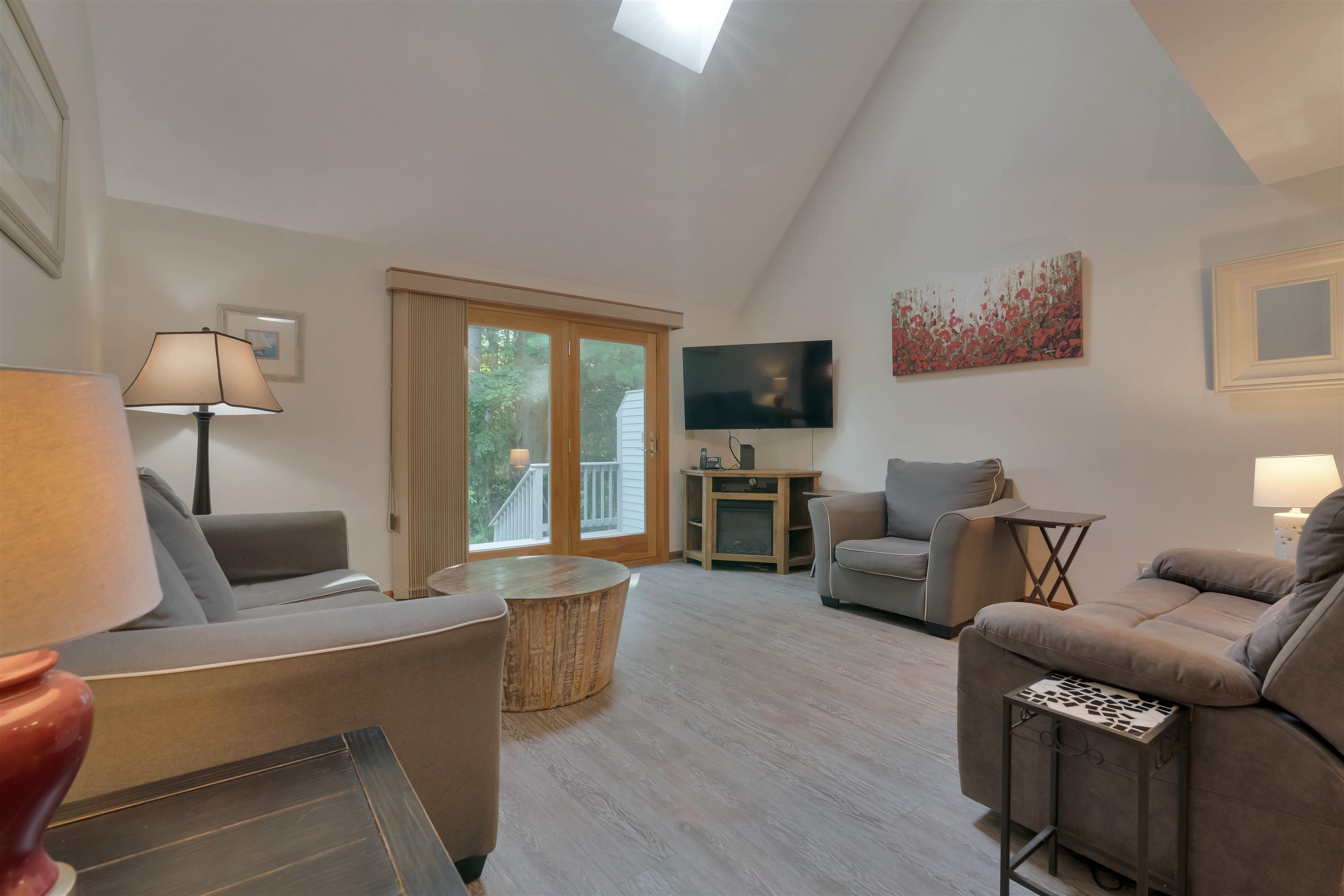 76 Glengarry Drive