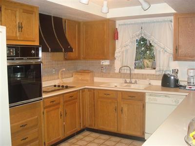 9235 W George Street