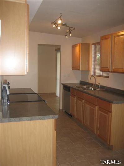 2140 S Calle Cordova