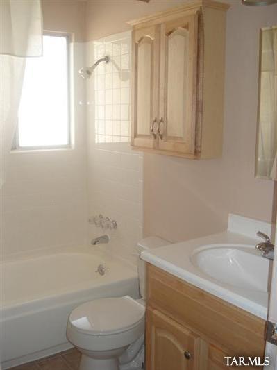 2140 S Calle Cordova