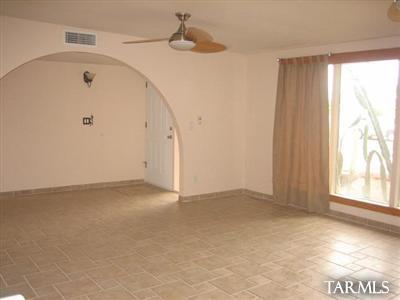 2140 S Calle Cordova