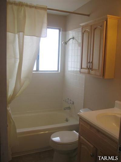 2140 S Calle Cordova