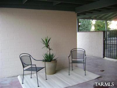 831 S Beverly Avenue