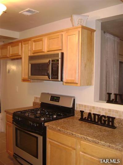 831 S Beverly Avenue