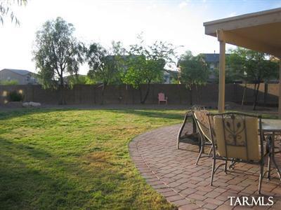 3513 N Sierra Falls Place