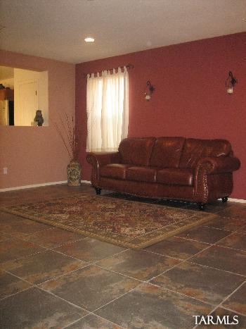 3513 N Sierra Falls Place