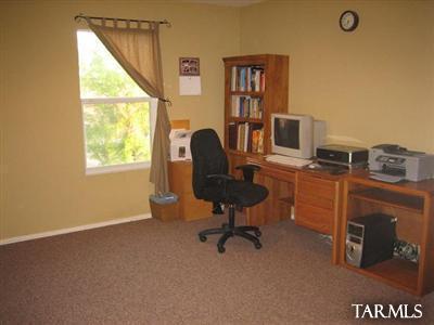 3513 N Sierra Falls Place