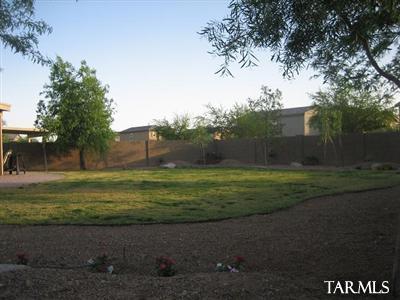 3513 N Sierra Falls Place