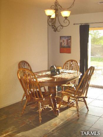 3513 N Sierra Falls Place