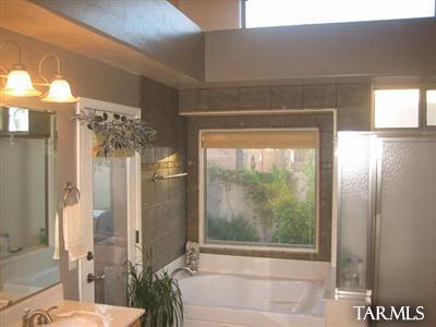 4960 N Gardner River Way