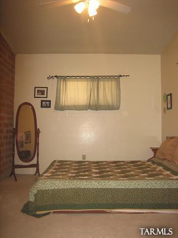 878 E Mitchell Drive