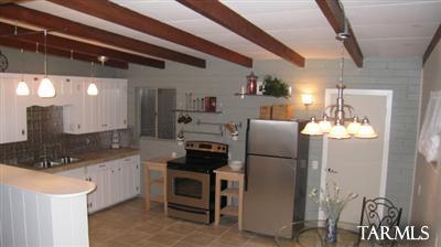 3043 N Jackson Avenue