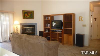 1570 N Blacklawn Avenue