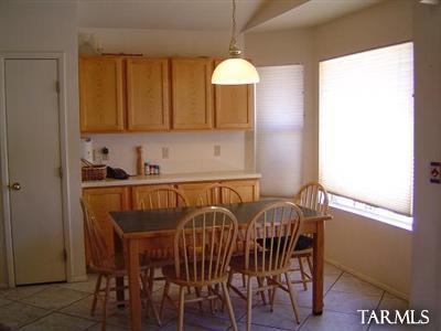 1570 N Blacklawn Avenue