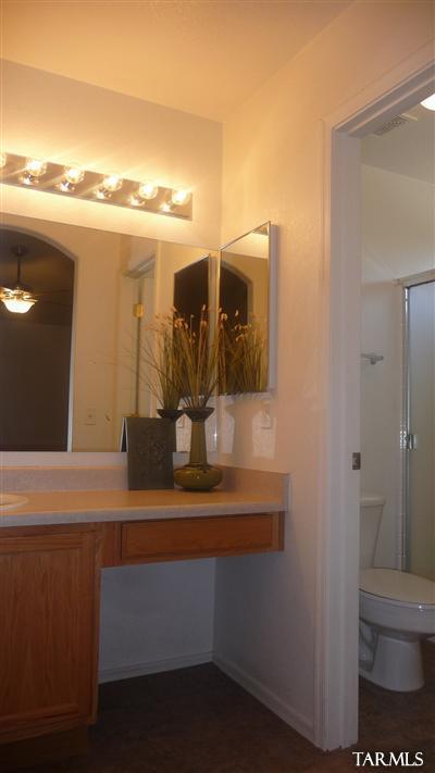 2818 W Medallion Drive