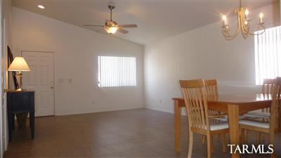 2818 W Medallion Drive