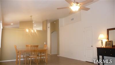 2818 W Medallion Drive