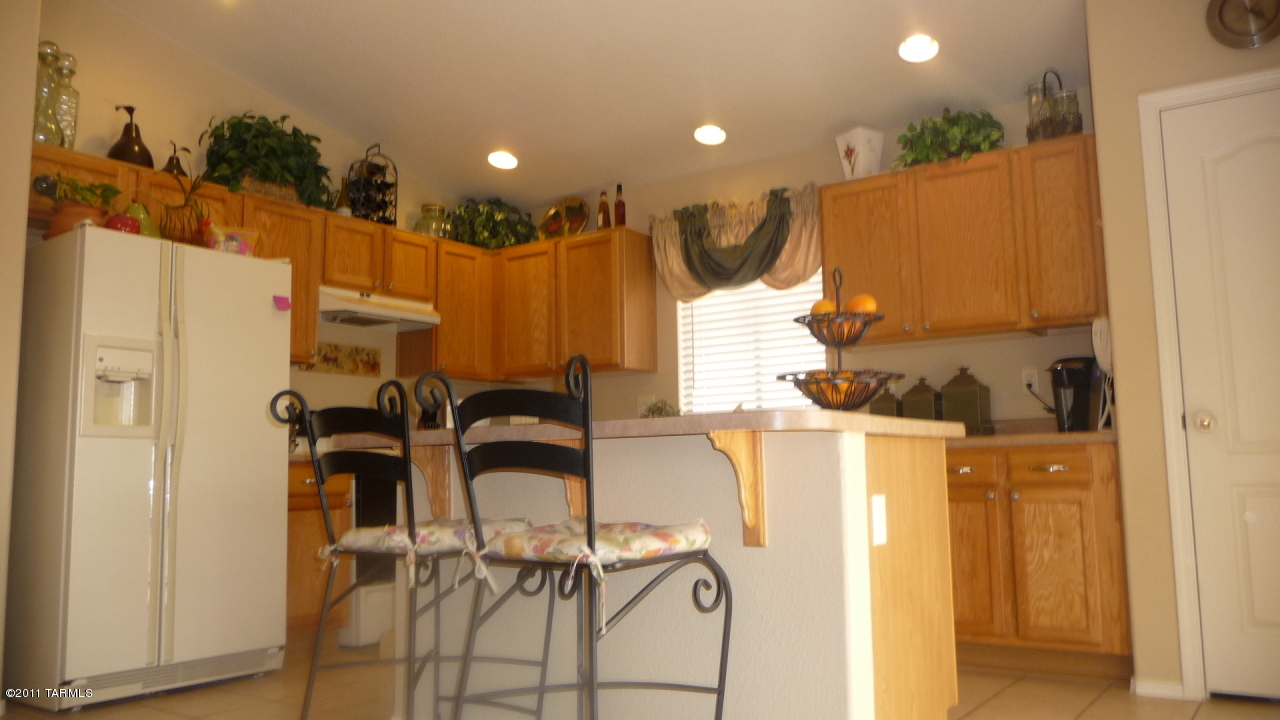 2825 W Simplicity Drive