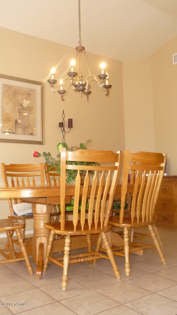 2825 W Simplicity Drive