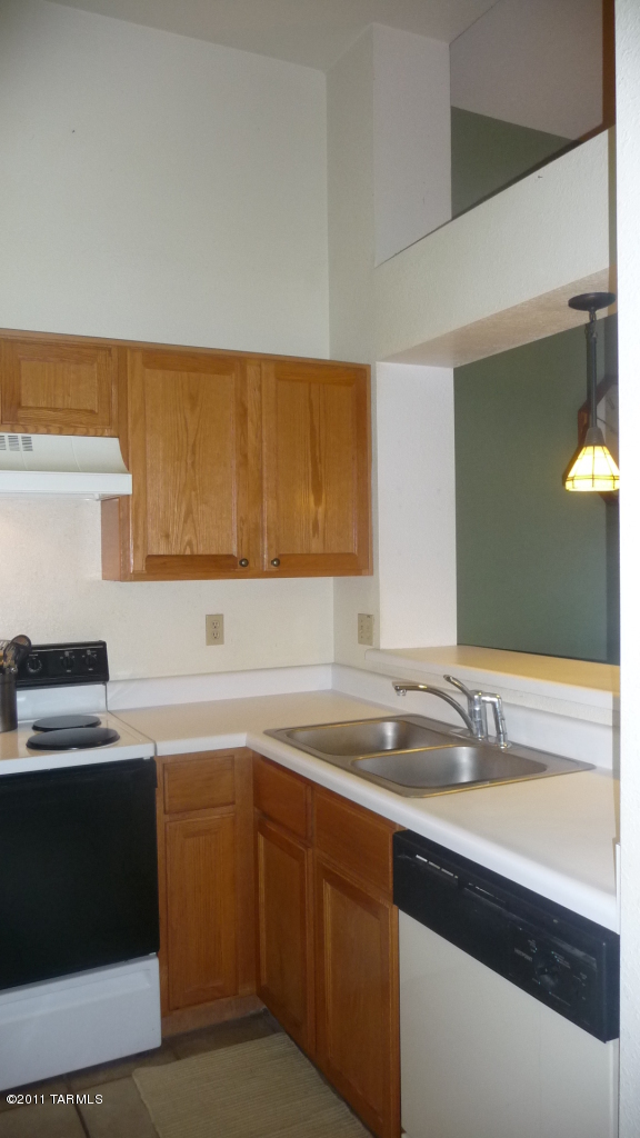 1398 N Amberbrooke Avenue