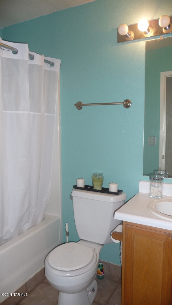 1398 N Amberbrooke Avenue