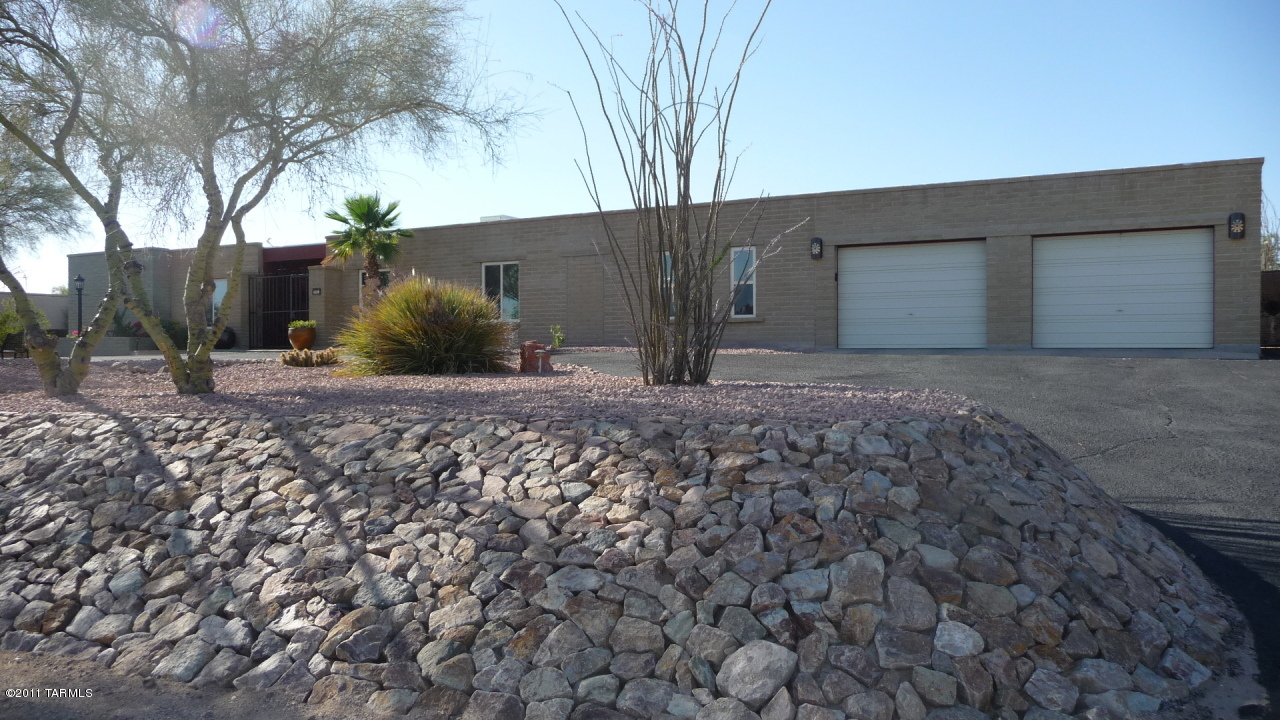 1620 W Montebella Drive