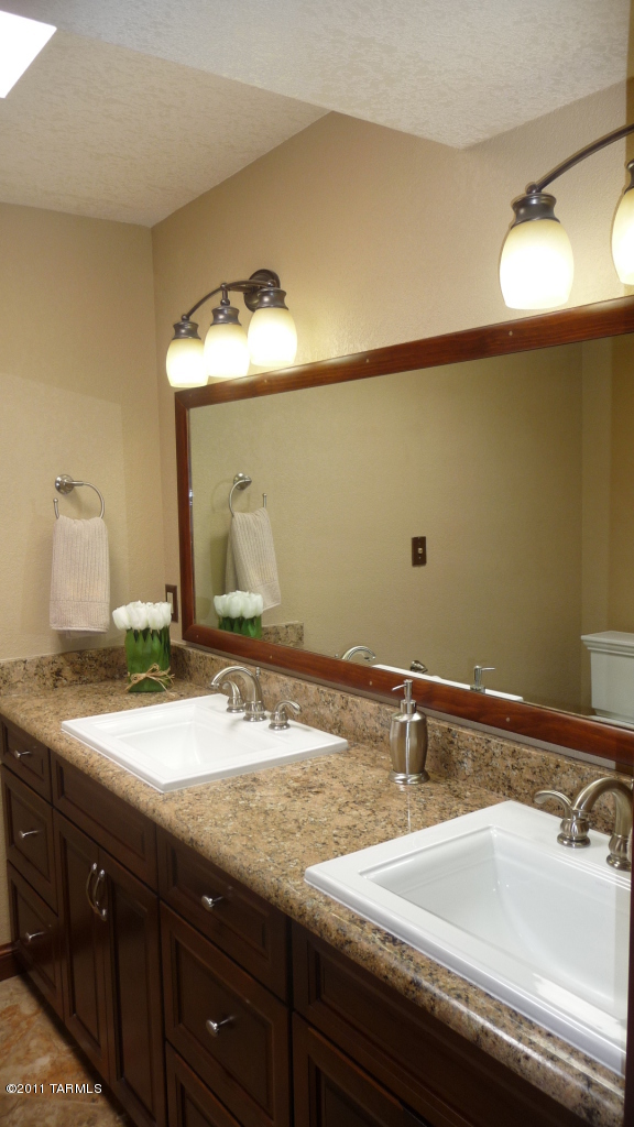 1620 W Montebella Drive