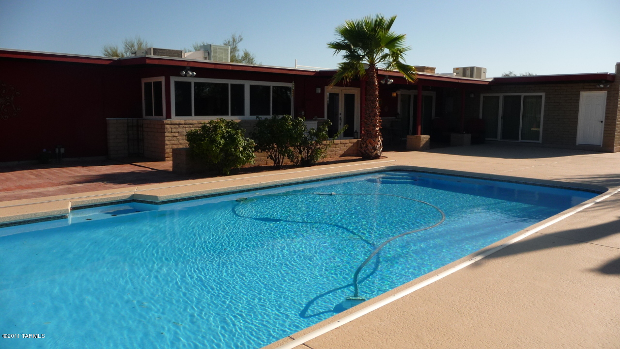 1620 W Montebella Drive