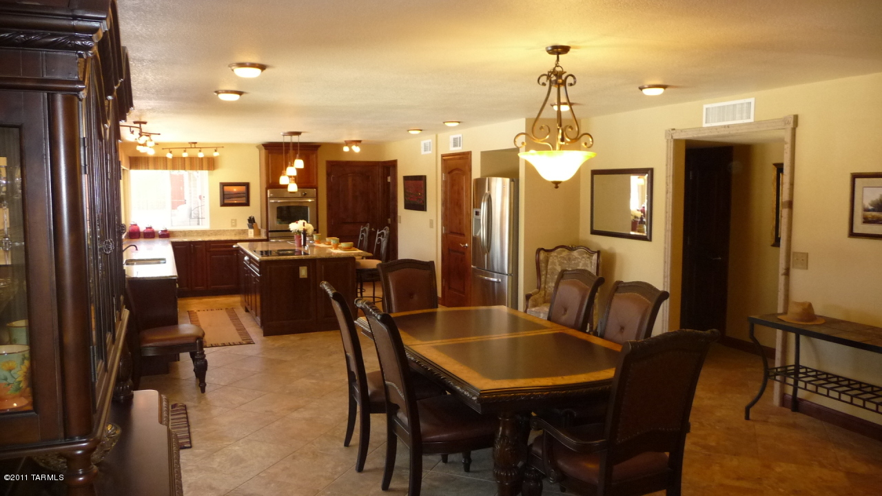 1620 W Montebella Drive