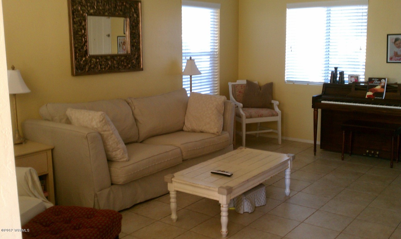 3224 N Rambling Creek Place