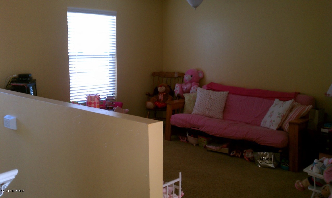 3224 N Rambling Creek Place