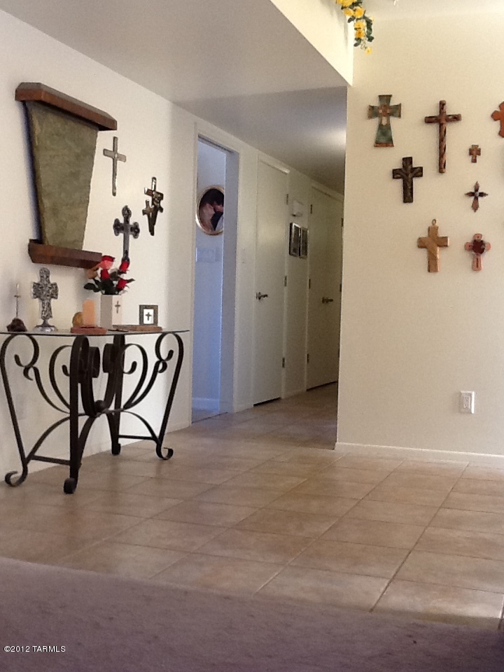 720 W Linda Vista Boulevard