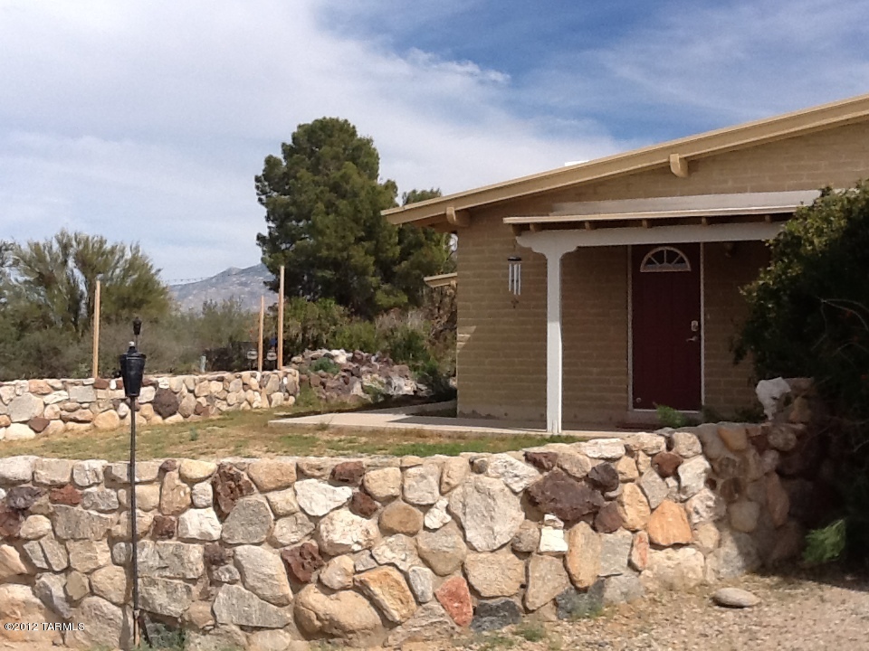 720 W Linda Vista Boulevard