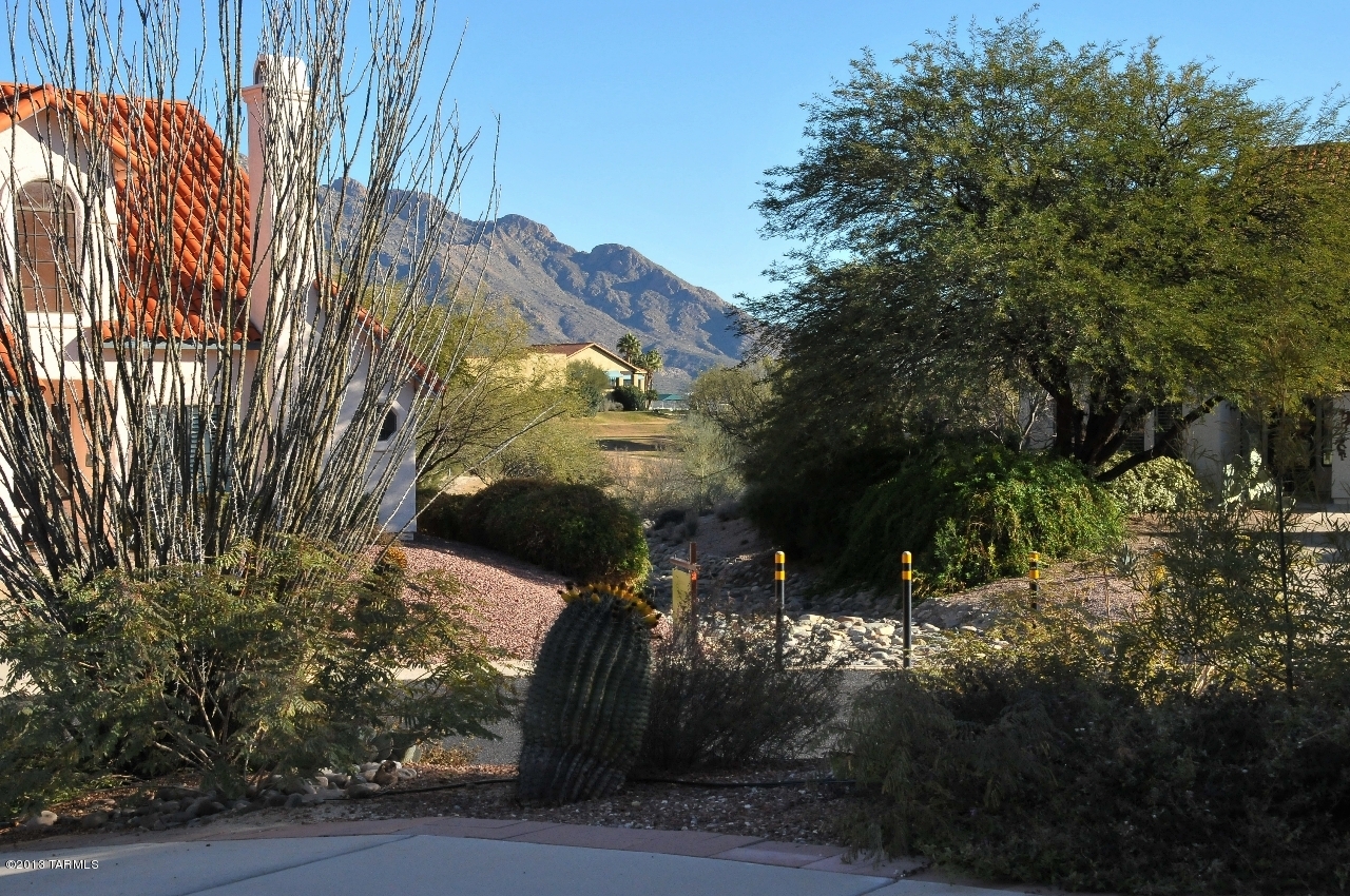 10925 N Saint Georges Loop