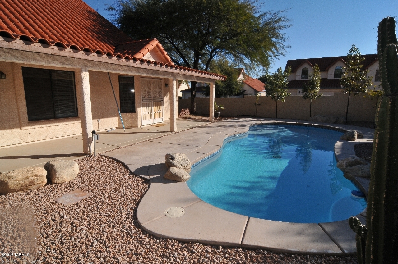 10925 N Saint Georges Loop