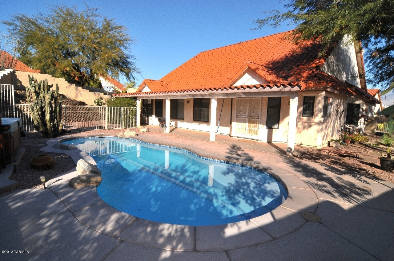 10925 N Saint Georges Loop