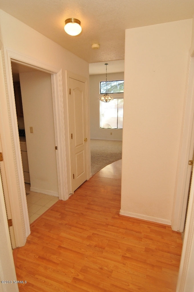 10925 N Saint Georges Loop