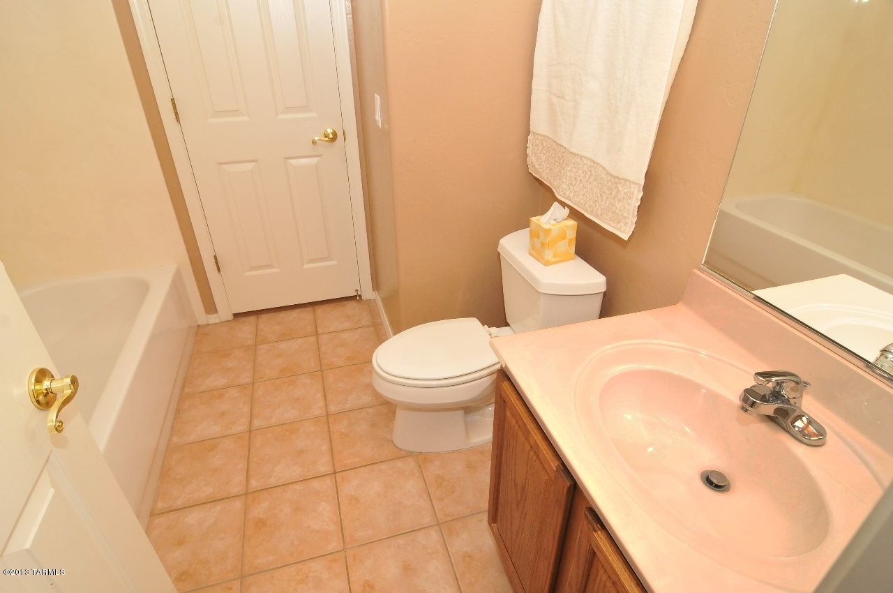 13121 N Tanner Robert Drive